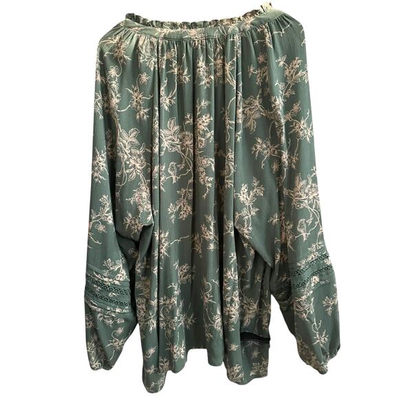 Torrid Women’s Plus Size 5X Green Floral Boho Peasant Blouse Long Sleeve - Picture 3 of 7